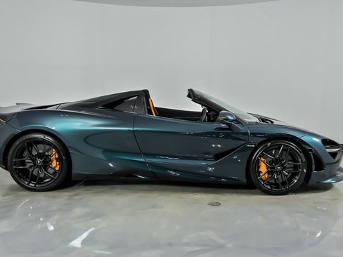 Used 2024 McLaren 750S Spider RWD image 14