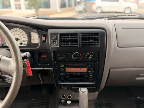 Used 2003 Toyota Tacoma PreRunner RWD image 26