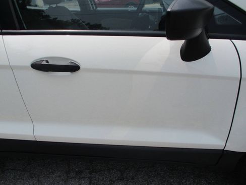 Used 2021 Ford EcoSport S FWD image 20