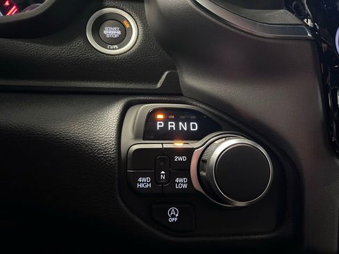 New 2026 RAM 1500 Express AWD/4WD image 17