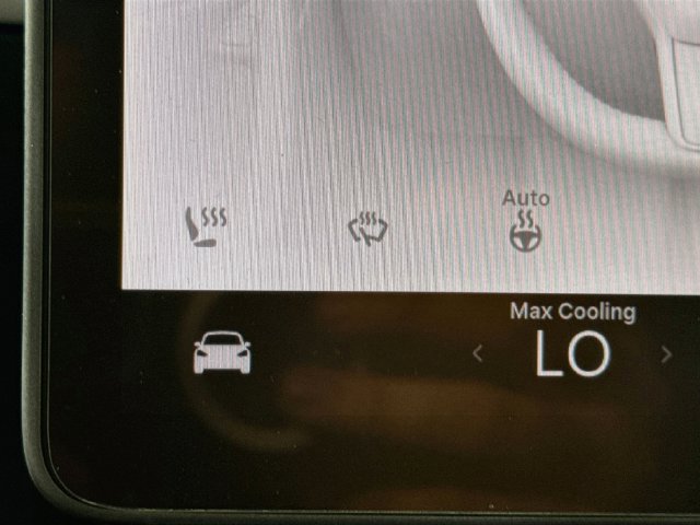 Used 2022 Tesla Model Y Long Range AWD/4WD image 19