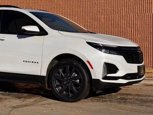 Used 2024 Chevrolet Equinox RS w/ RS Leather Package image 38