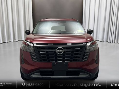 New 2026 Nissan Pathfinder SL AWD/4WD image 2