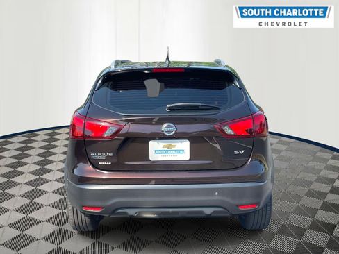 Used 2017 Nissan Rogue Sport SV w/ SV Premium Package FWD image 6