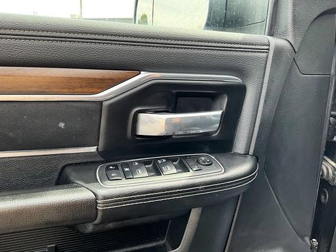 Used 2022 RAM 2500 Laramie AWD/4WD image 12