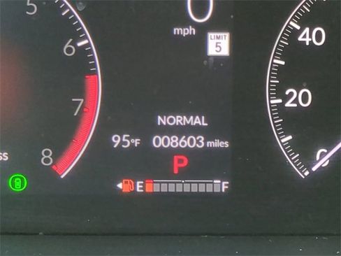 Used 2024 Honda Pilot Touring image 35