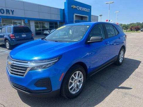 Used 2024 Chevrolet Equinox LS FWD image 1