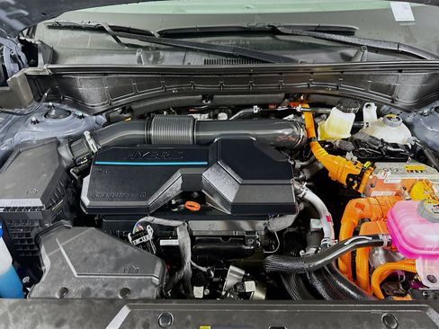 Used 2025 Hyundai Santa Fe SEL image 33