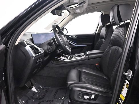 Used 2023 BMW X7 xDrive40i w/ Premium Package AWD/4WD image 14