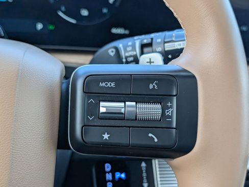 Used 2025 Hyundai Santa Fe Limited image 15