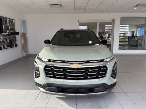 Used 2025 Chevrolet Equinox LT w/ Convenience Package II image 7