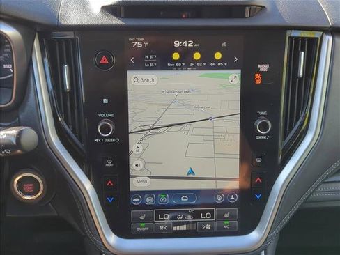 Used 2025 Subaru Outback Limited image 14