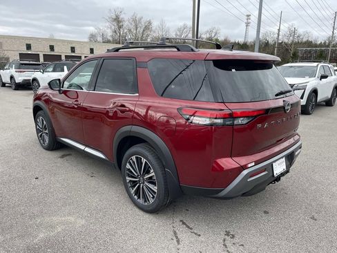New 2026 Nissan Pathfinder Platinum AWD/4WD image 5