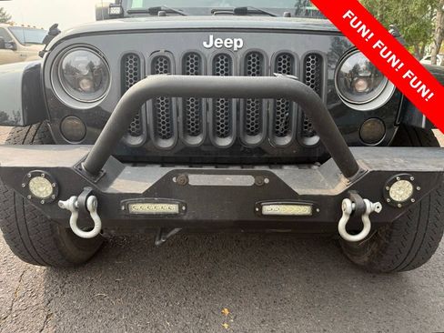 Used 2017 Jeep Wrangler Unlimited Sahara image 22