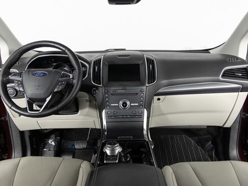 Used 2019 Ford Edge Titanium w/ Equipment Group 301A image 29