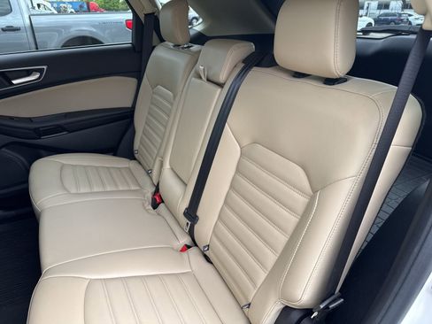 Used 2022 Ford Edge SEL w/ Convenience Package AWD/4WD image 14