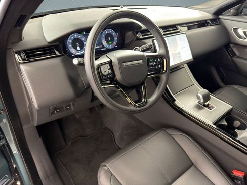 Used 2026 Land Rover Range Rover Velar S image 4