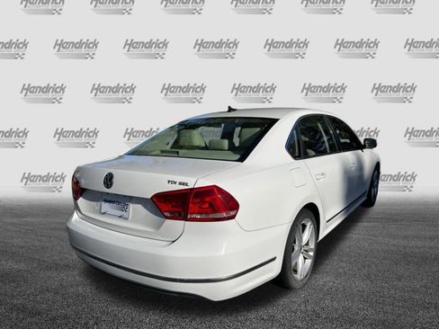 Used 2014 Volkswagen Passat TDI SEL Premium image 9