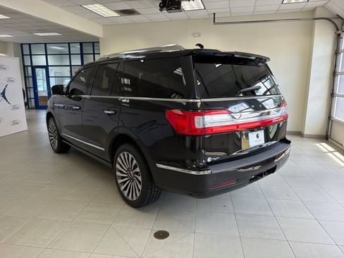 Used 2019 Lincoln Navigator Reserve AWD/4WD image 5