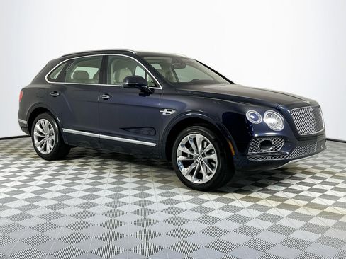 Used 2019 Bentley Bentayga image 1
