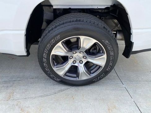 Used 2023 RAM 1500 Laramie AWD/4WD image 13
