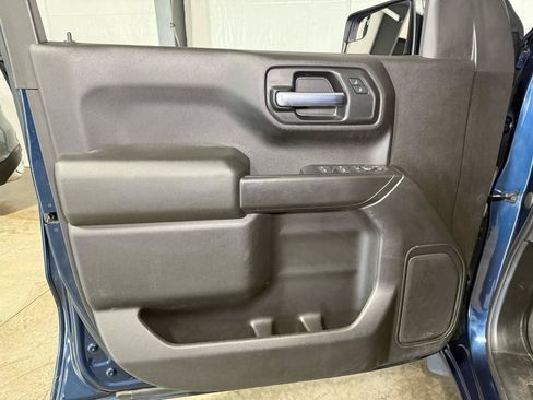 Used 2021 Chevrolet Silverado 1500 Custom AWD/4WD image 13