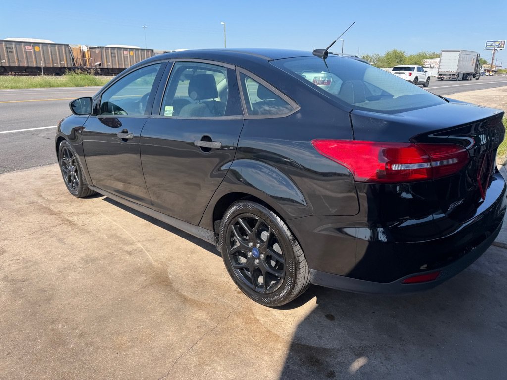 Used 2018 Ford Focus S FWD image 25
