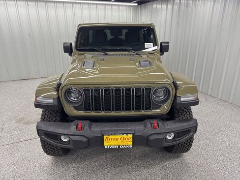 New 2025 Jeep Wrangler Unlimited Rubicon image 2