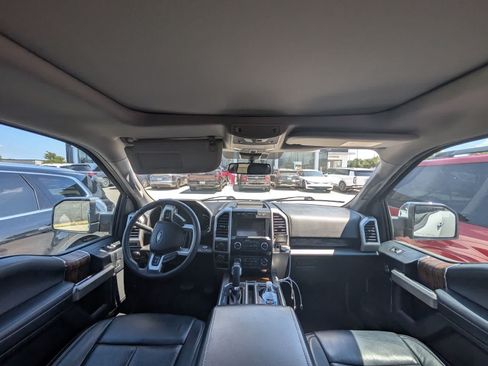 Used 2020 Ford F150 Lariat AWD/4WD image 6