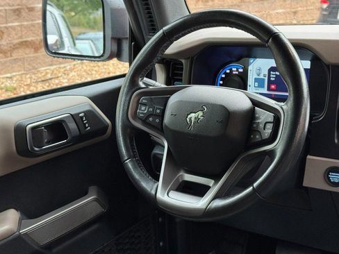 Used 2023 Ford Bronco Wildtrak image 12