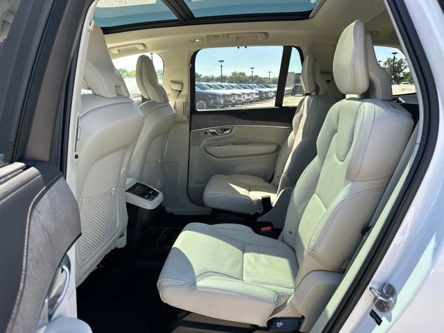 Certified 2023 Volvo XC90 B6 Ultimate w/ Protection Package AWD/4WD image 14