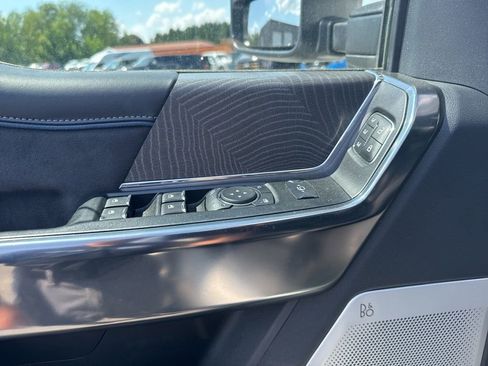 Used 2025 Ford F250 Platinum AWD/4WD image 14