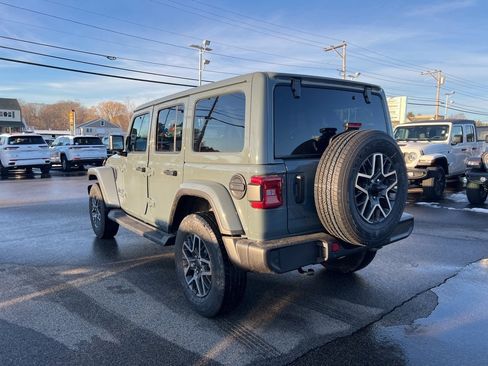 New 2026 Jeep Wrangler Sahara image 5