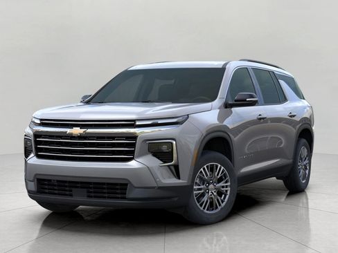 Used 2026 Chevrolet Traverse LT w/ Enhanced Driving Package AWD/4WD image 6