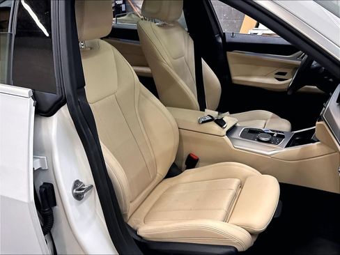 Used 2023 BMW i4 eDrive35 w/ Premium Package RWD image 10