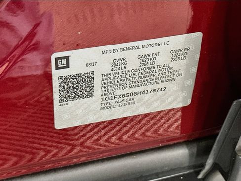 Used 2017 Chevrolet Bolt Premier w/ Driver Confidence II Package FWD image 30