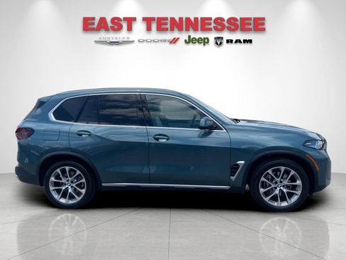 Used 2025 BMW X5 xDrive40i w/ Climate Comfort Package AWD/4WD image 2