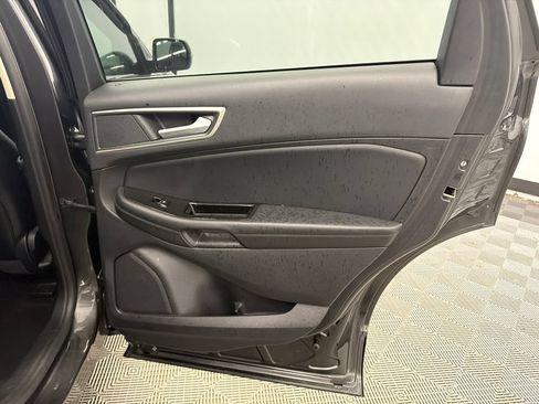 Used 2020 Ford Edge SEL w/ Convenience Package FWD image 17