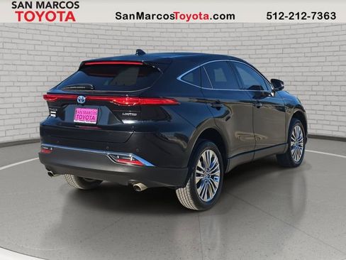 Used 2024 Toyota Venza Limited image 5