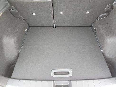 New 2026 Nissan Kicks SR image 26