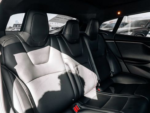 Used 2021 Tesla Model S Performance AWD/4WD image 43