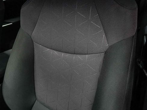 Certified 2025 Toyota RAV4 XLE FWD image 28