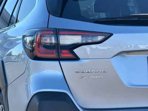 Used 2023 Subaru Outback Limited image 32