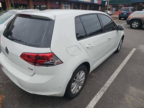 Used 2015 Volkswagen Golf S FWD image 6