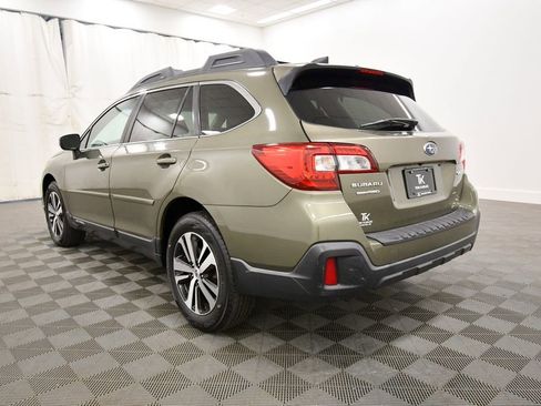 Used 2018 Subaru Outback 2.5i Limited AWD/4WD image 5