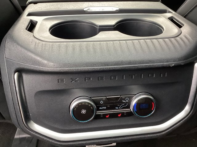 Used 2025 Ford Expedition Max Platinum AWD/4WD image 17