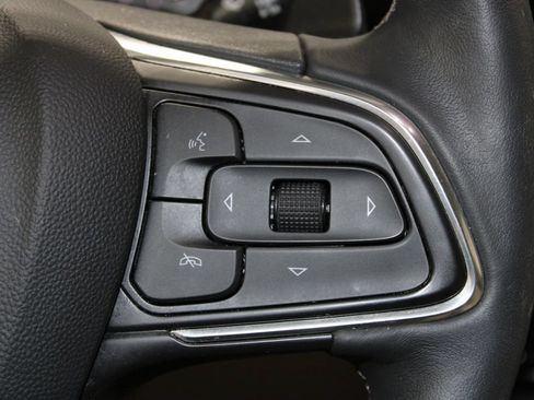 Used 2023 Buick Envision Essence AWD/4WD image 34
