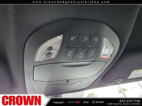 New 2027 Chrysler Pacifica Select FWD image 19