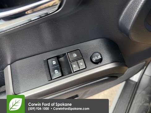 Used 2019 Toyota Tacoma TRD Sport w/ Technology Package image 23