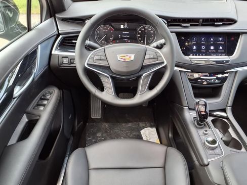 New 2025 Cadillac XT5 Premium Luxury w/ LPO, Floor Liner Package image 10
